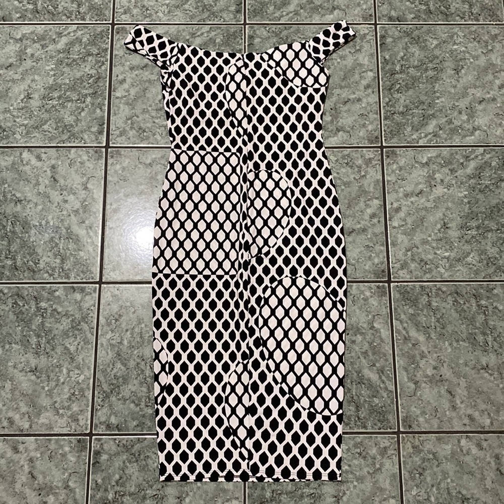 Rubber Ducky Black & White Dress size M - Picture 5 of 6